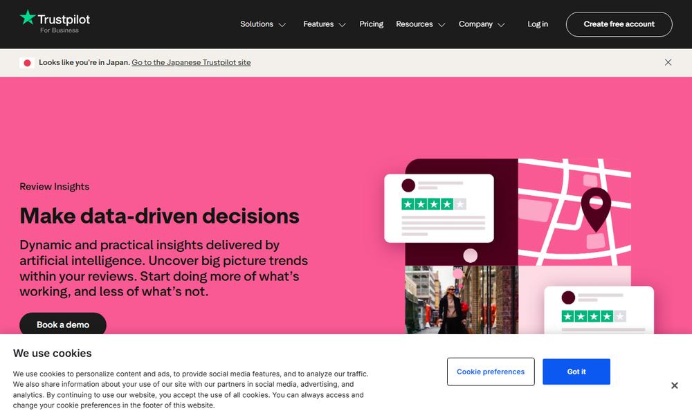 Trustpilot BusinessのReview Insights公式ページのファーストビュー。感情分析やトピックなどの分析機能が並んでいる